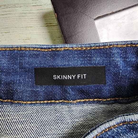 Judy Blue Womens 16W Distressed Button Fly Jeans Skinny Fit Stretch Denim - Picture 5 of 9